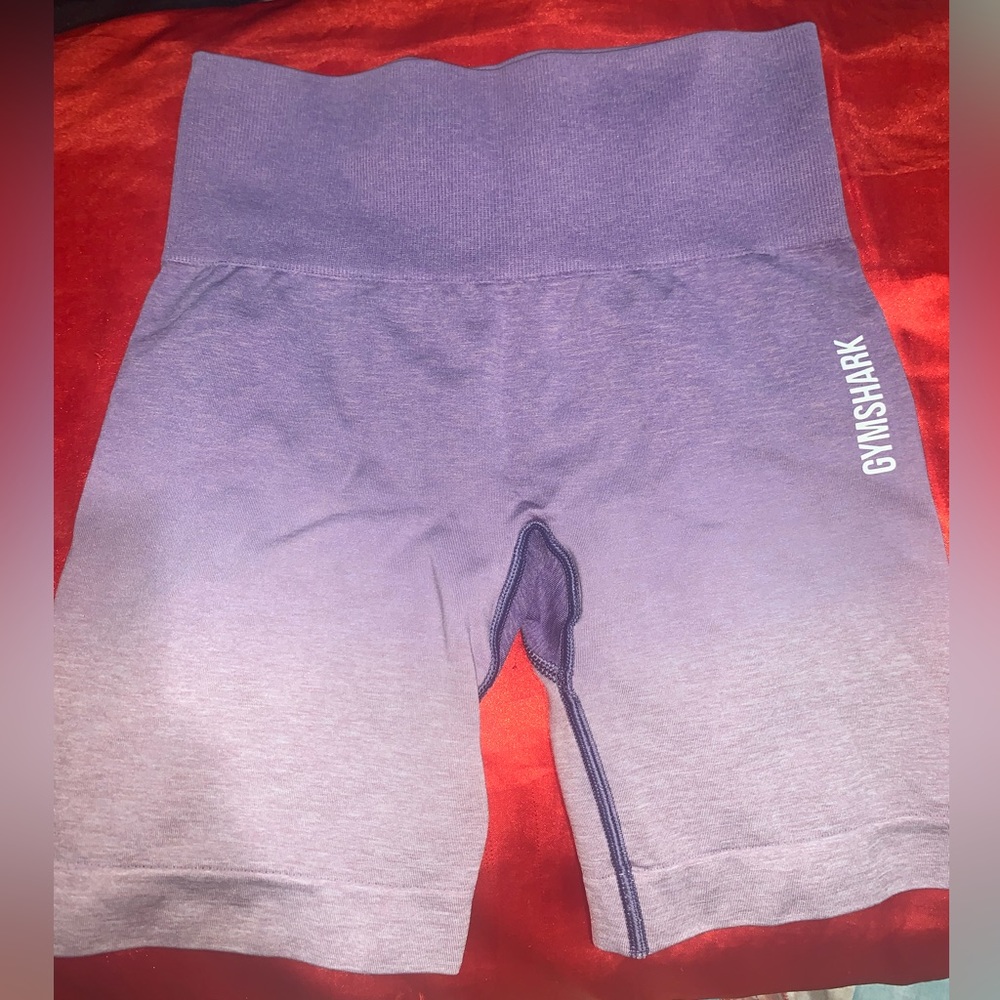 Gymshark biker shorts size xs can fit a size small high rise